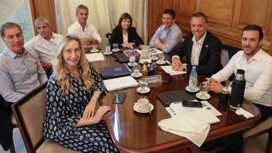 La "guerra" por Ganancias: El Gobierno se planta y las provincias advierten que no hay votos sin plata