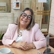 Caso Adorni: la escribana y sus abogados ya están en Comodoro Py para declarar por presunto enriquecimiento ilícito