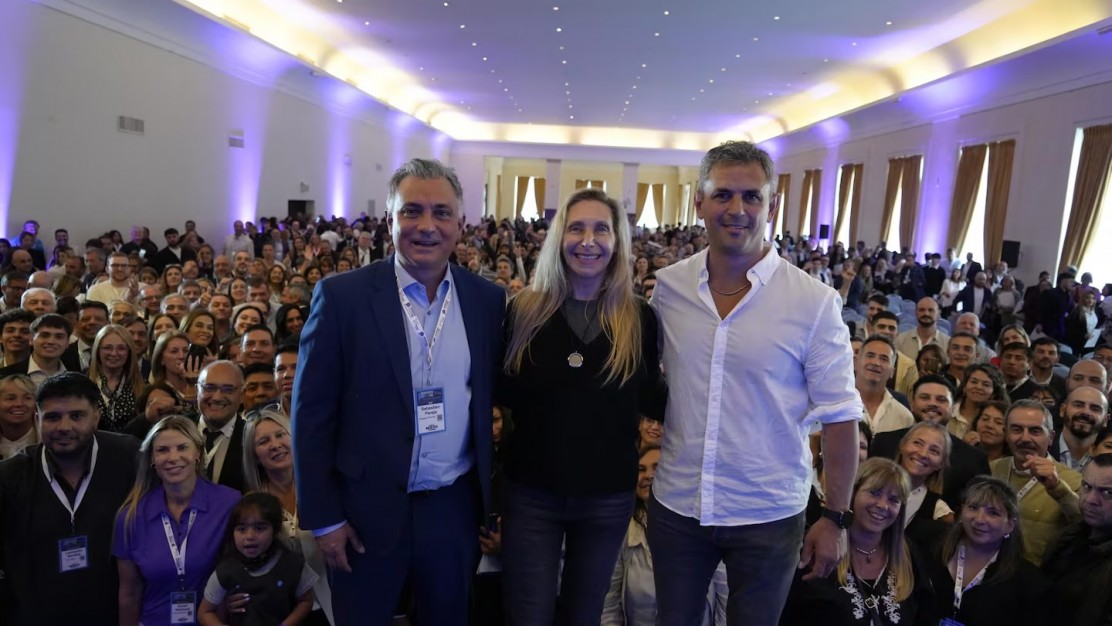 El "operativo provincia" en marcha: Karina Milei y Diego Santilli encabezan cumbre libertaria en Suipacha