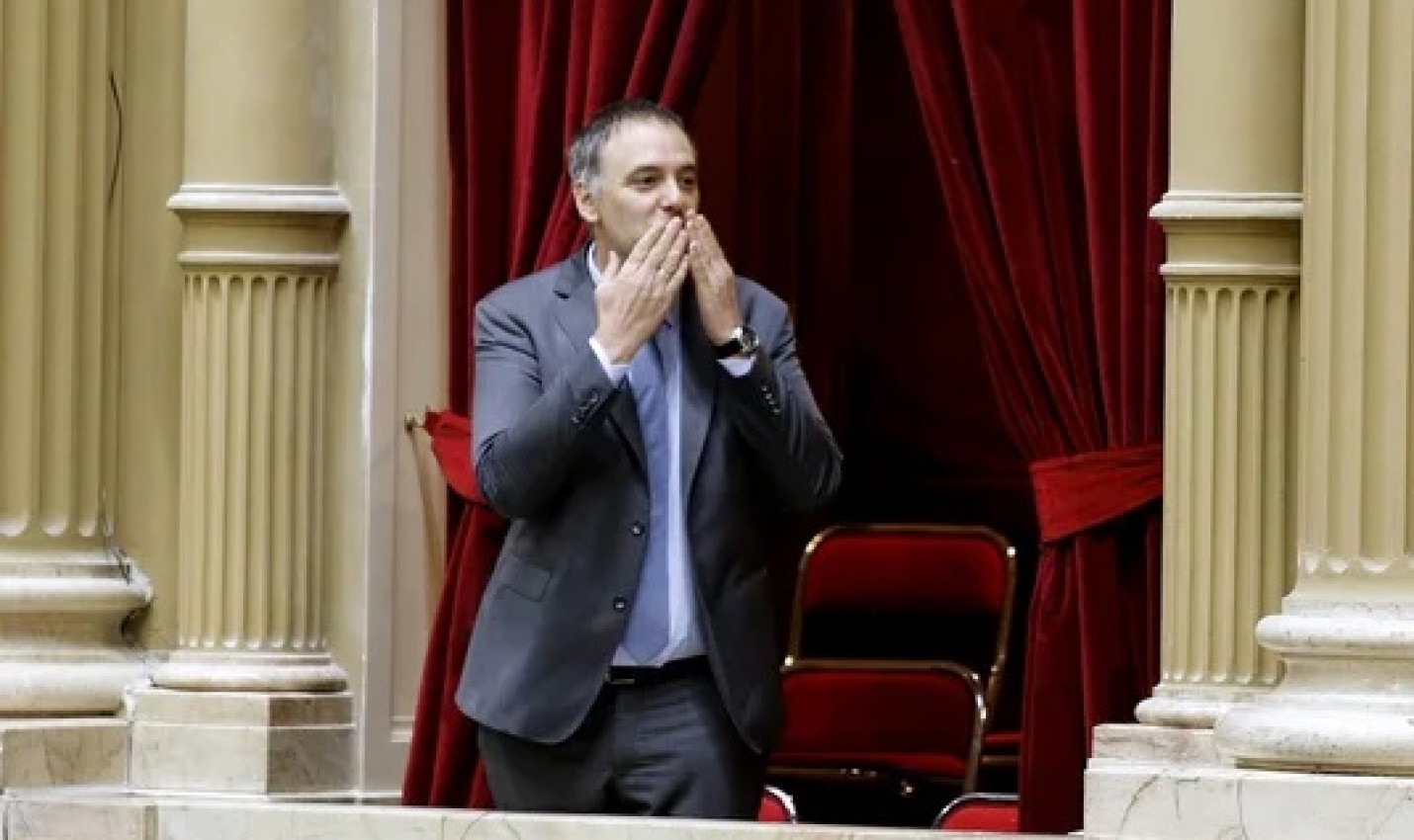El Gobierno moviliza a todo el Gabinete al Congreso para respaldar a Adorni en su informe más difícil