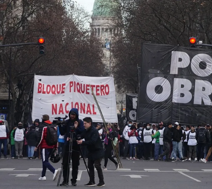 Marcha piquetera: intensifican los controles en la previa a la movilización